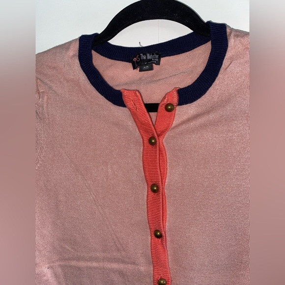 Light Pink Cardigan with Salmon & Navy Accents and Bronze Button Closure - Picture 2 of 4